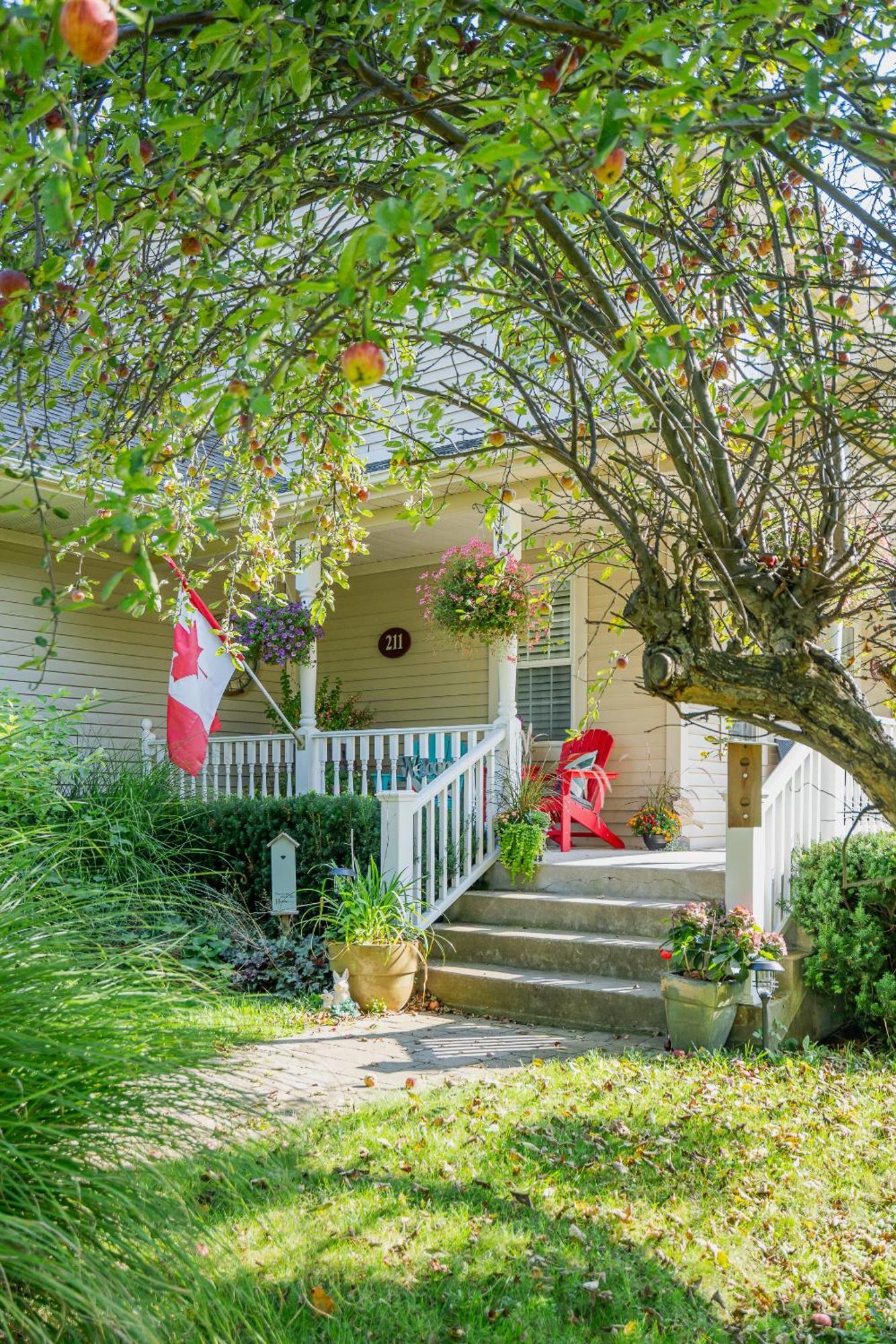 Old Town Country Landing Bed & Breakfast Niagara-on-the-Lake Exterior photo