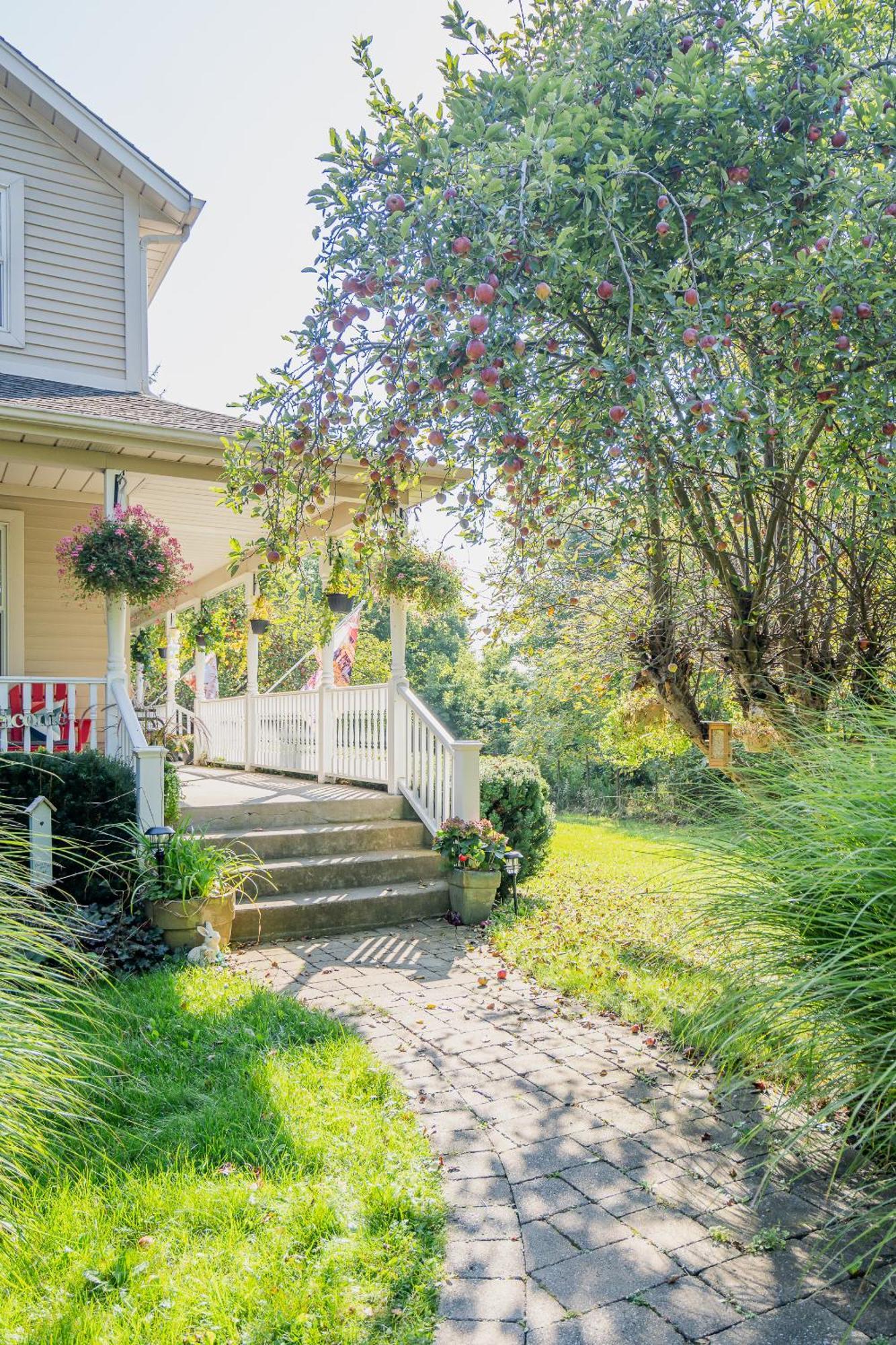 Old Town Country Landing Bed & Breakfast Niagara-on-the-Lake Exterior photo